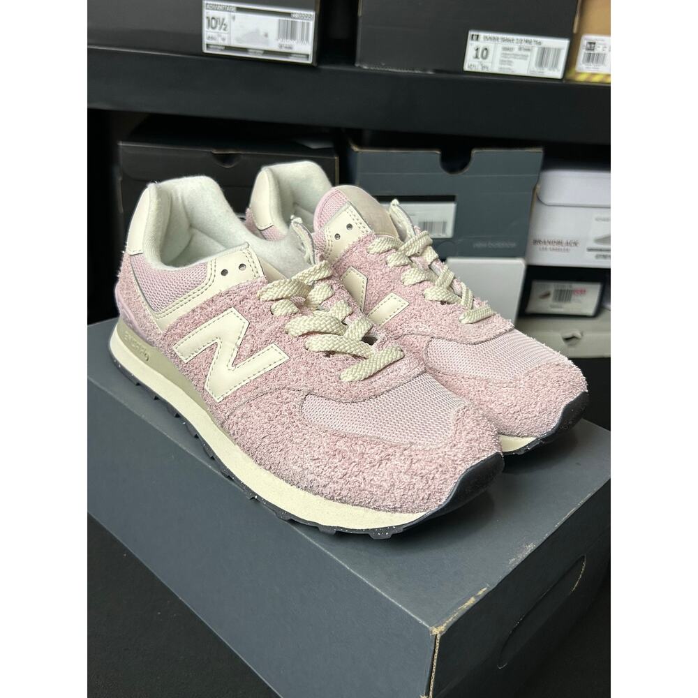 New Balance Women’s 574 Rose Sugar / $100 Retail! / Size 7.5 / Brand New!! - Picture 3 of 9